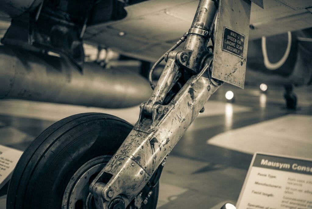 紫電改の主脚部分のクローズアップ