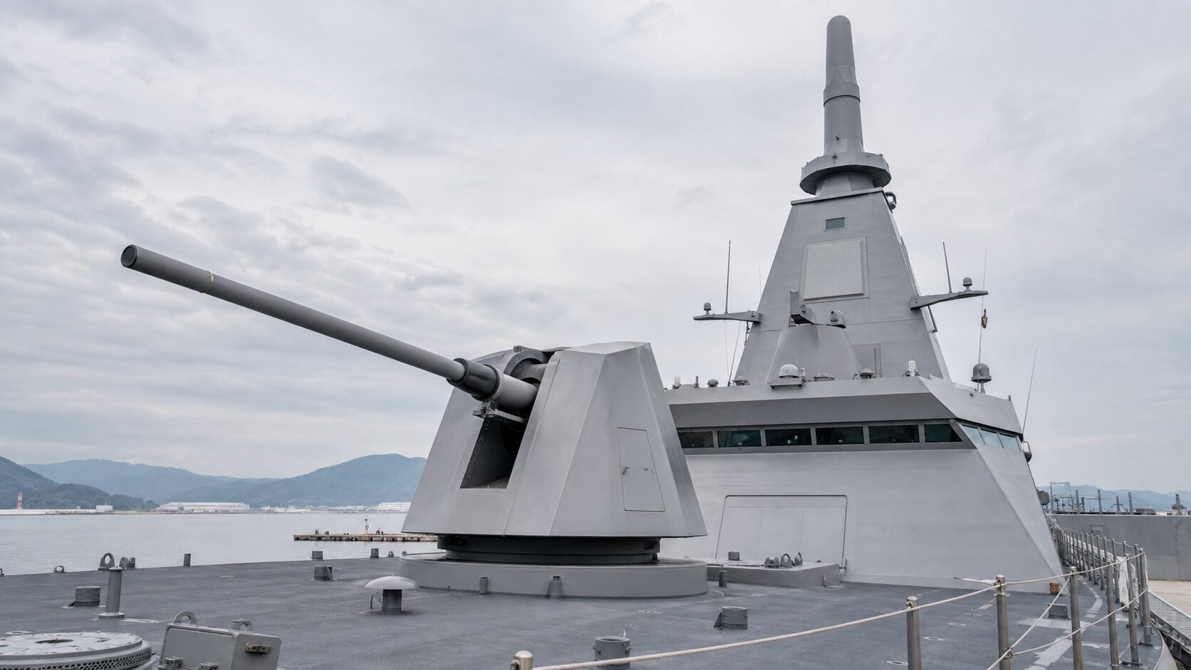 もがみ型の127mm砲と統合マスト