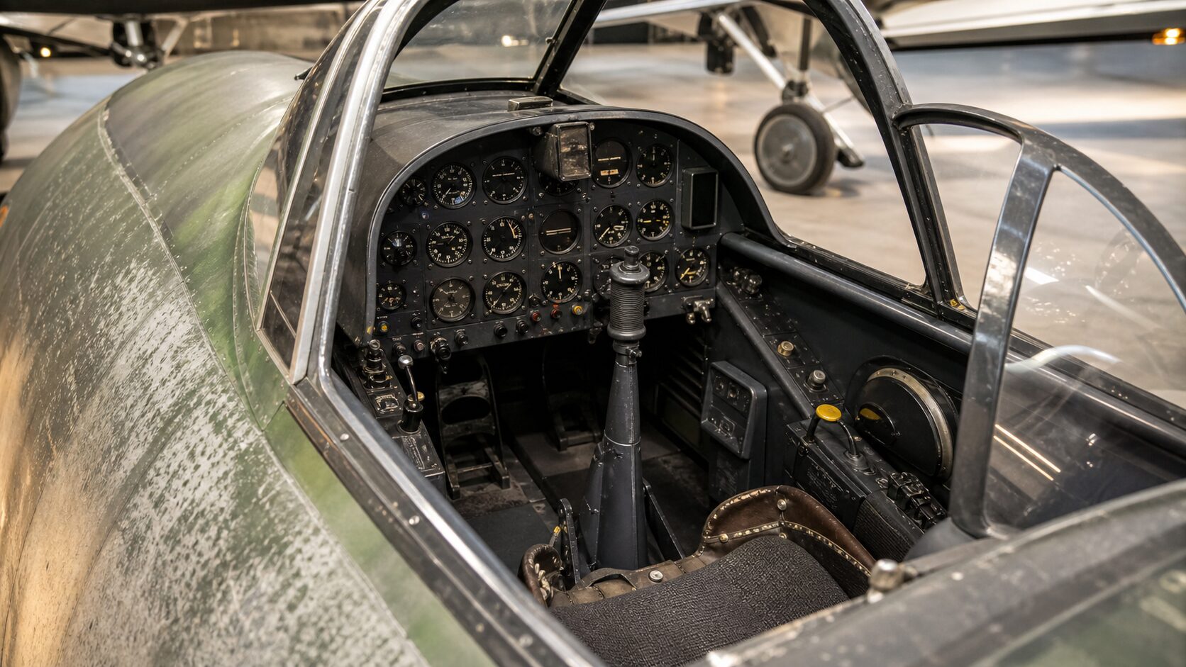 Me262の操縦席と計器盤