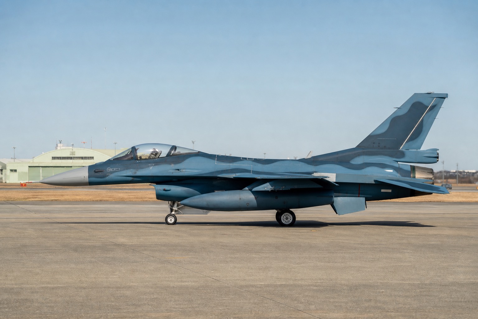 F-2A全景