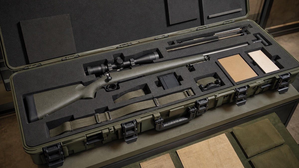M24 SWSのシステム構成をイメージした展示ケース