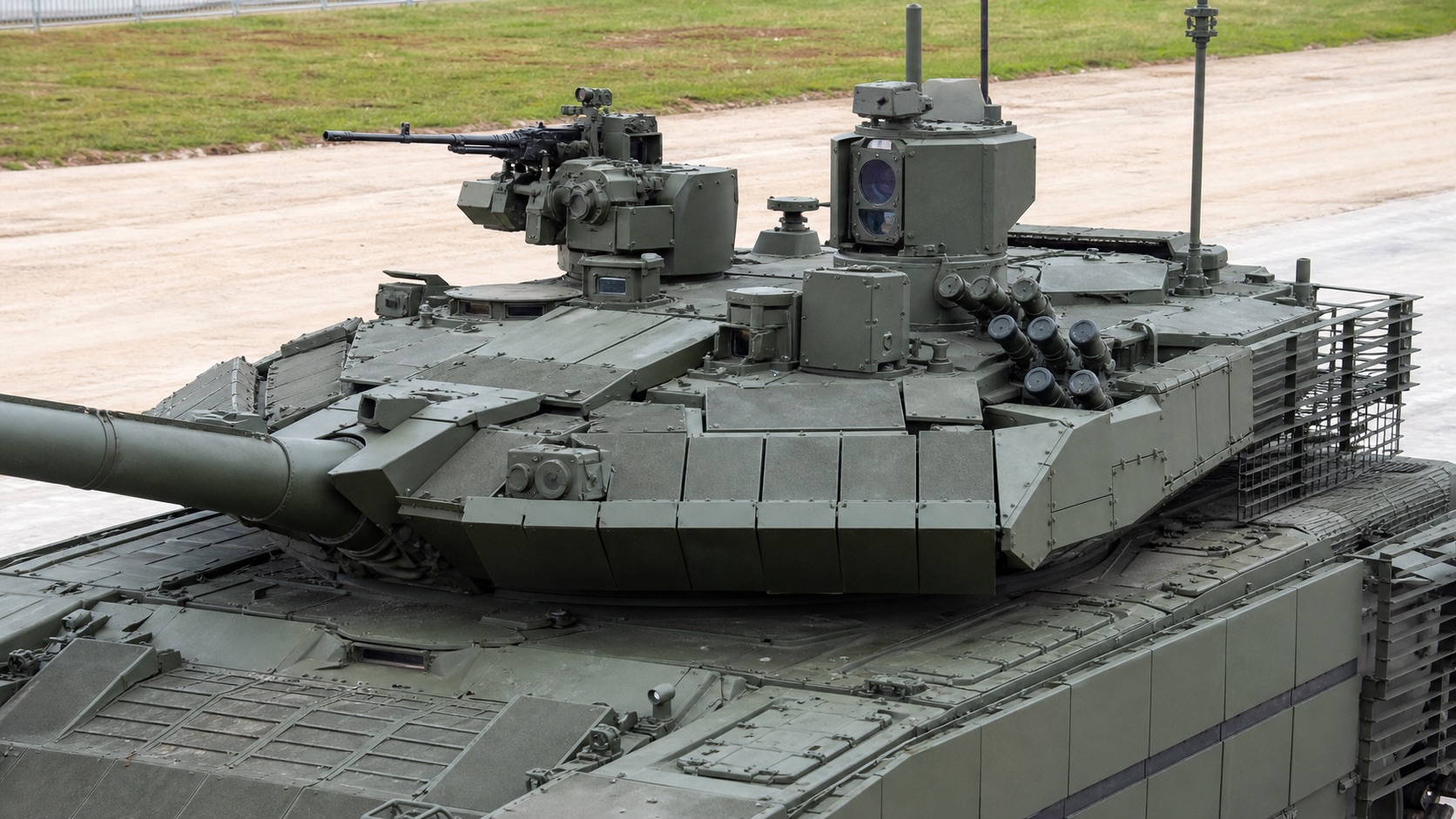 T-90M級戦車の砲塔と複合防御装備
