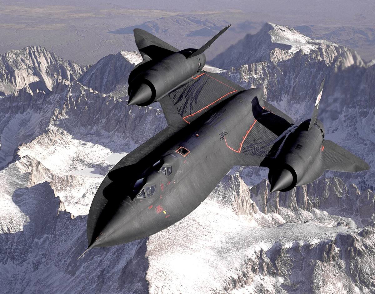 NASAで運用されたSR-71B。高くなった後席が分かる