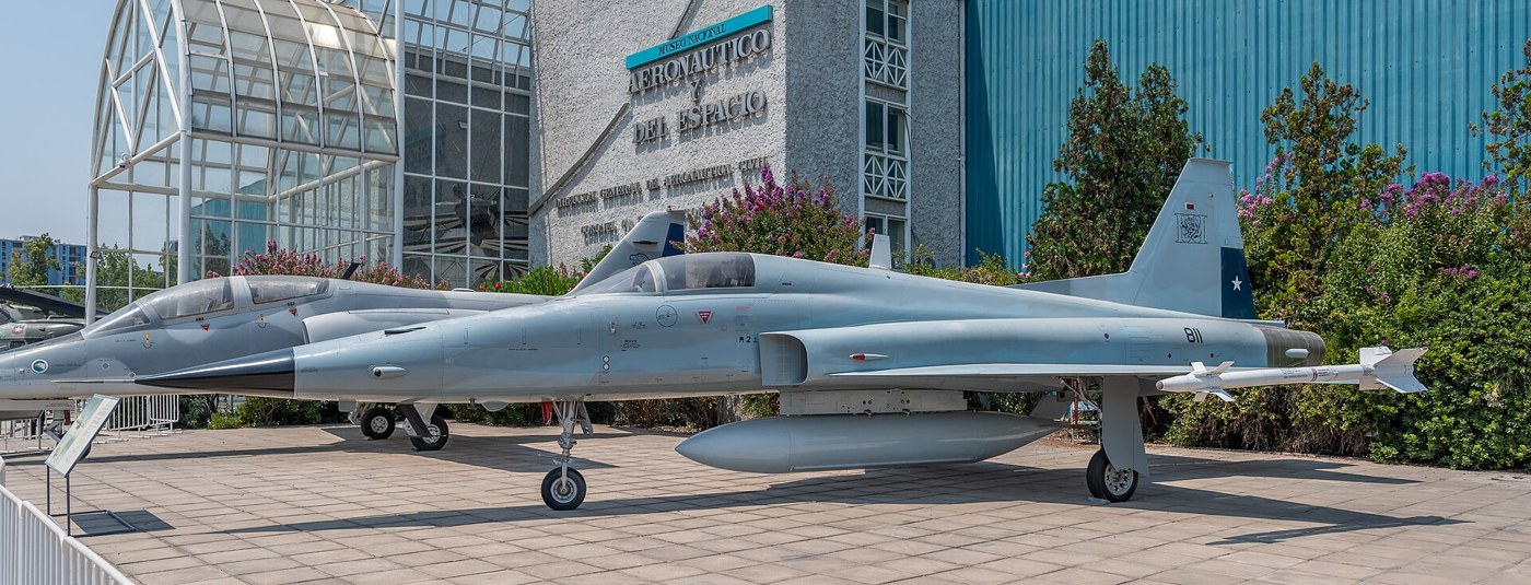 博物館に展示されたF-5EタイガーII。