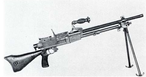 九六式軽機関銃の資料写真。弾倉を外した状態。